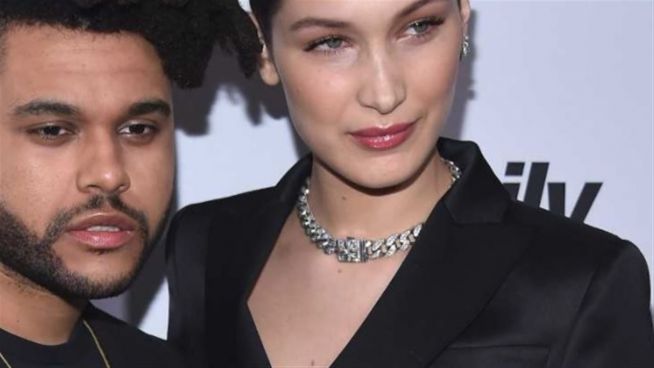 Zurück zur Ex? The Weeknd küsst Bella Hadid bei Coachella