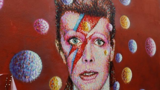 Straßenfeiern und Blumen: Brixtons Tribut an Bowie