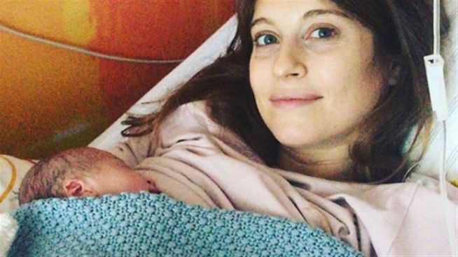 Baby ist da: Cathy und Mats Hummels zeigen ihren Sohn